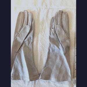 Silver Calfskin Gloves New Vintage Metallic